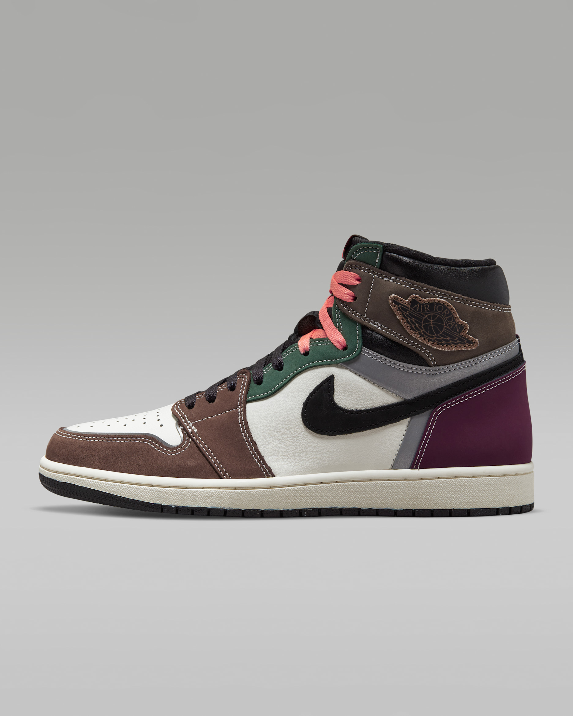 Air Jordan 1 Retro High OG Men's Shoes. Nike IN